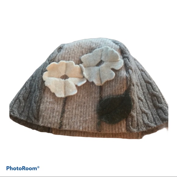 ⭐️Wool Blend Hat⭐️ - Picture 1 of 5